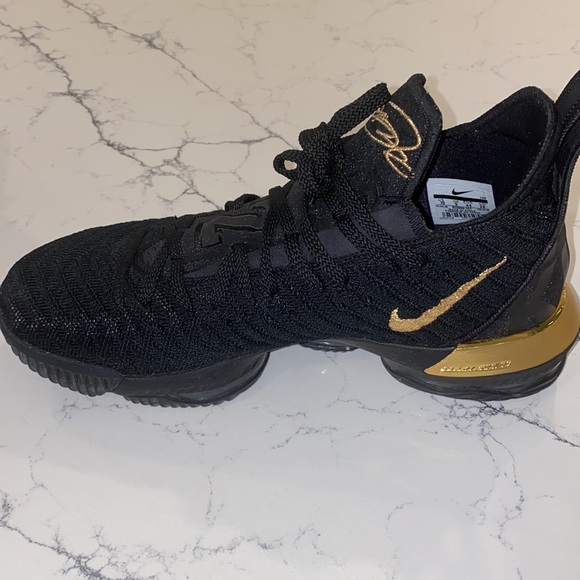 Nike LeBron 16 I’m king - Picture 9 of 10